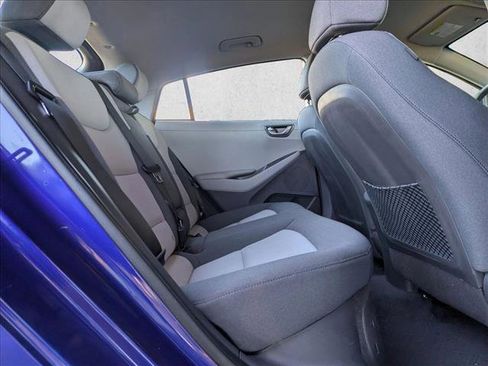 Used 2020 Hyundai Ioniq SE image 18