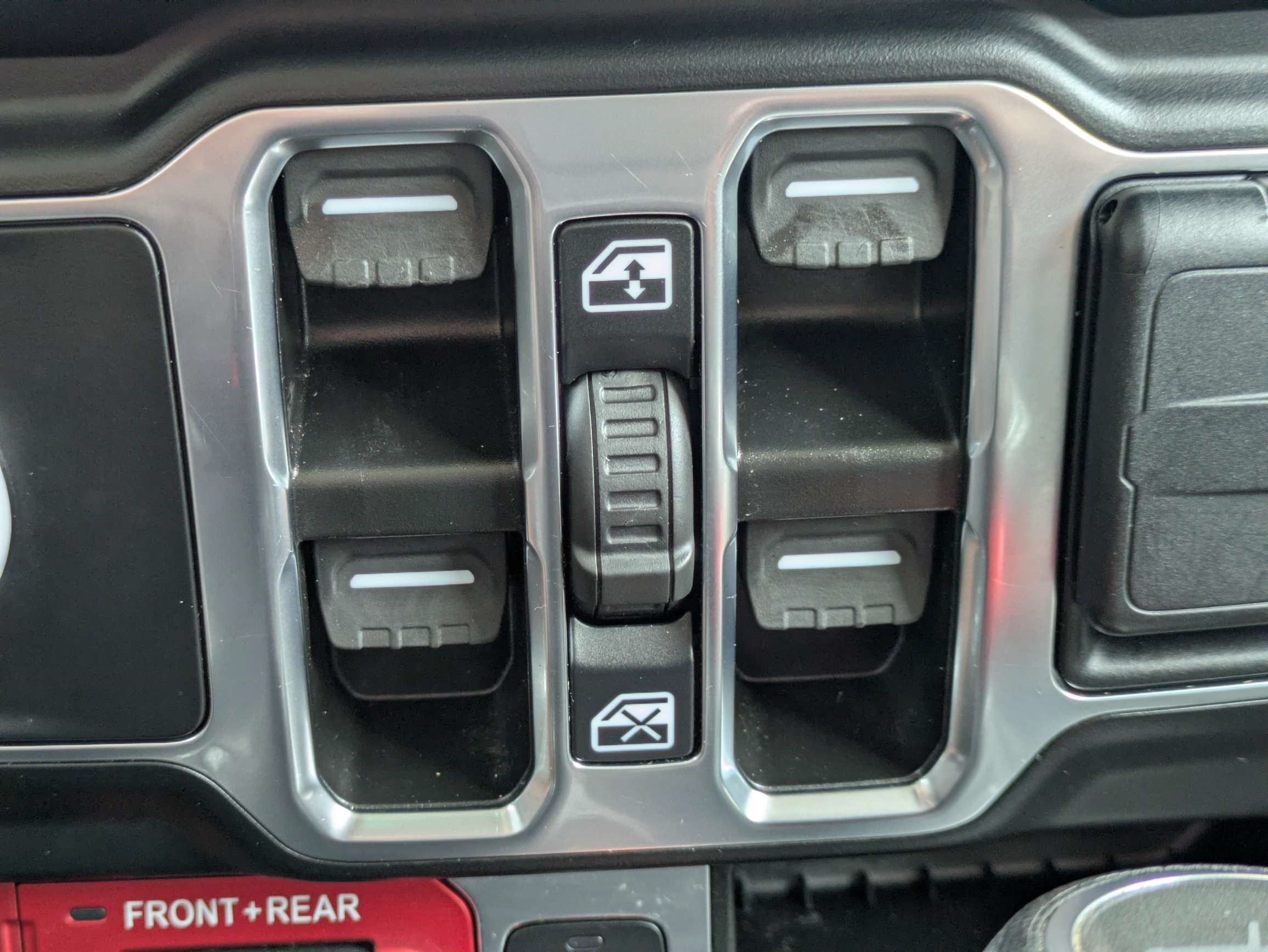 Used 2023 Jeep Wrangler Unlimited Rubicon 4xe w/ Cold Weather Group AWD/4WD image 21
