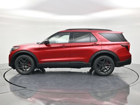 New 2026 Ford Explorer ST-Line w/ ST-Line Street Pack AWD/4WD image 8
