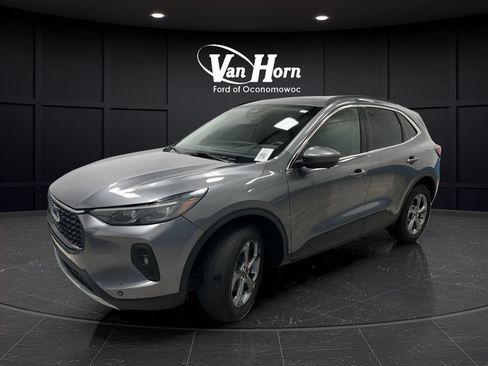 Used 2024 Ford Escape Platinum AWD/4WD image 3