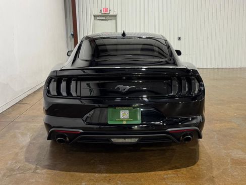 Used 2022 Ford Mustang Premium image 7