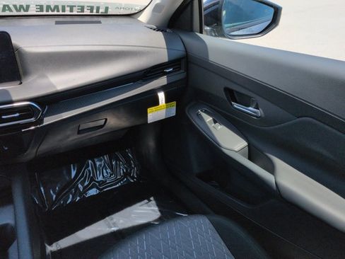 Certified 2026 Nissan Sentra SV w/ SV Convenience Package FWD image 16