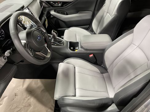 New 2025 Subaru Outback Limited image 10