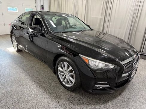 Used 2015 INFINITI Q50 Premium w/ Navigation Package AWD/4WD image 3