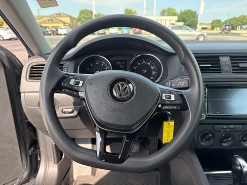 Used 2016 Volkswagen Jetta S FWD image 28