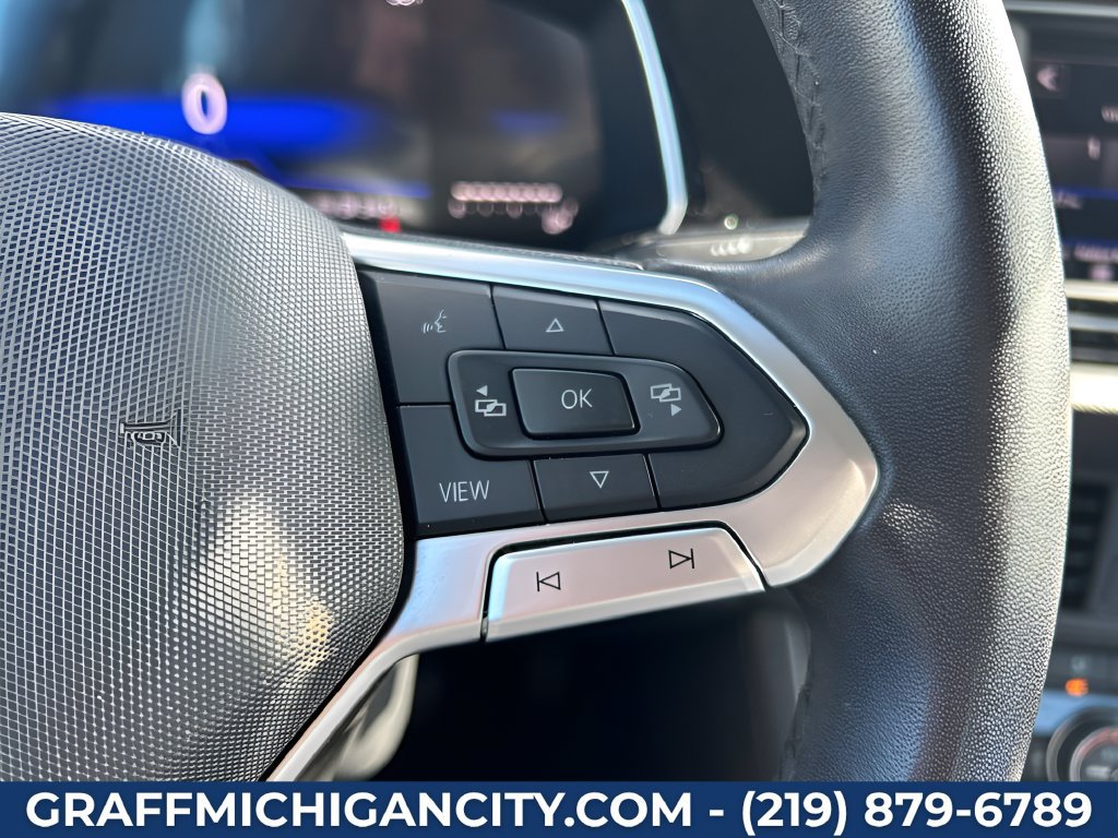 Used 2024 Volkswagen Jetta SE FWD image 16