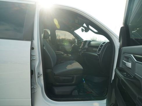 Used 2023 RAM 2500 Big Horn w/ Level 1 Equipment Group image 18