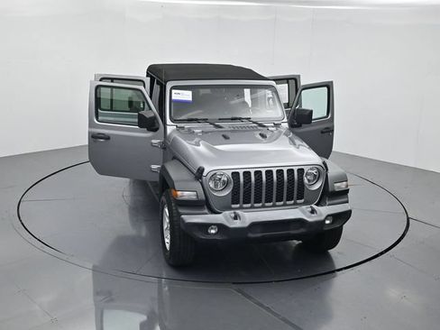 Used 2020 Jeep Gladiator Sport w/ Quick Order Package 24S AWD/4WD image 50