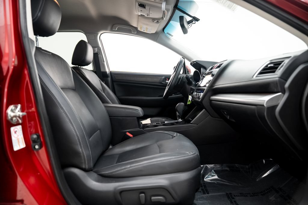 Used 2015 Subaru Outback 2.5i Limited AWD/4WD image 9