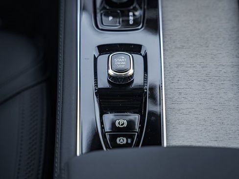 New 2026 Volvo XC90 B6 Plus image 25