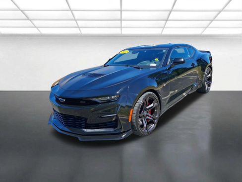 Used 2022 Chevrolet Camaro SS RWD image 7