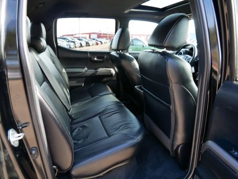 Used 2023 Toyota Tacoma Limited AWD/4WD image 9