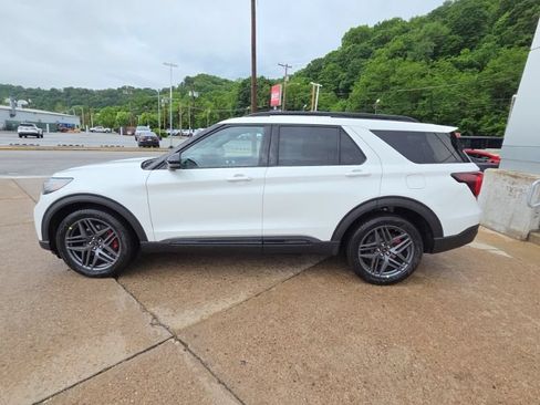 New 2026 Ford Explorer ST AWD/4WD image 4