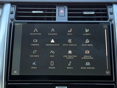 Certified 2025 Land Rover Discovery Dynamic SE image 23