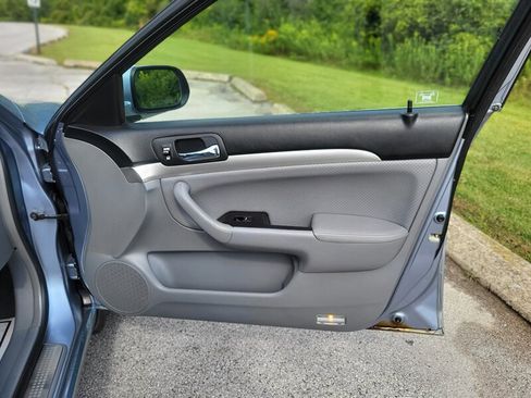 Used 2004 Acura TSX image 18