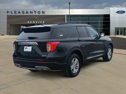 Certified 2024 Ford Explorer XLT w/ Equipment Group 202A AWD/4WD image 5