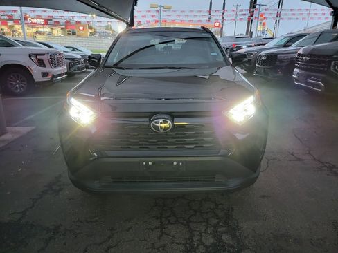 Used 2025 Toyota RAV4 XLE image 2
