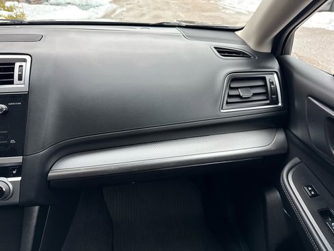 Used 2016 Subaru Legacy 2.5i Premium image 17