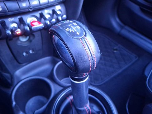 Used 2019 MINI Cooper S image 12