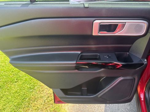 Used 2021 Ford Explorer ST w/ Equipment Group 401A AWD/4WD image 28