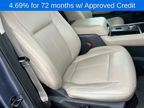 Used 2022 Ford Expedition XLT image 12