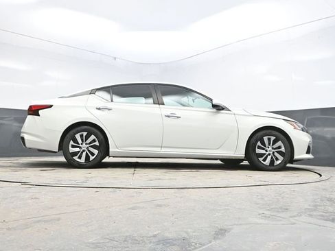 Used 2021 Nissan Altima 2.5 S image 39