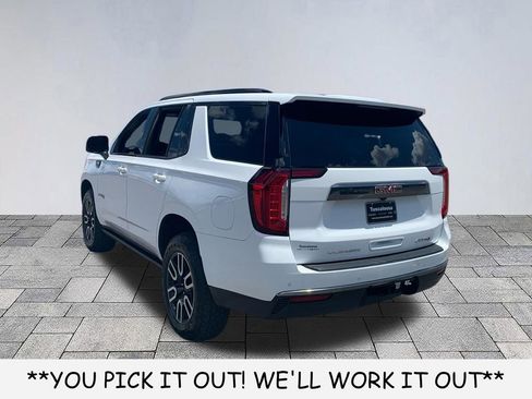 Used 2023 GMC Yukon AT4 w/ Technology Package AWD/4WD image 5
