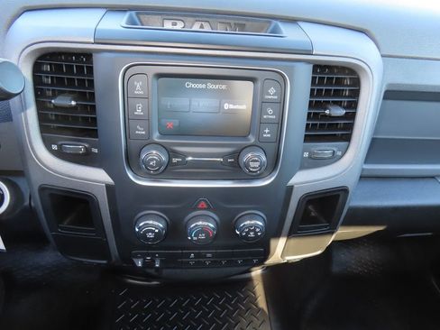 Used 2018 RAM 3500 Tradesman w/ Chrome Appearance Group image 15