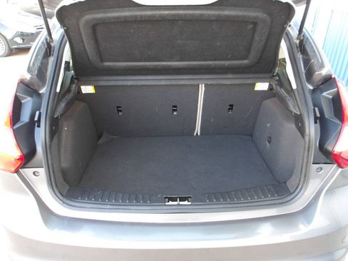 Used 2014 Ford Focus SE FWD image 22