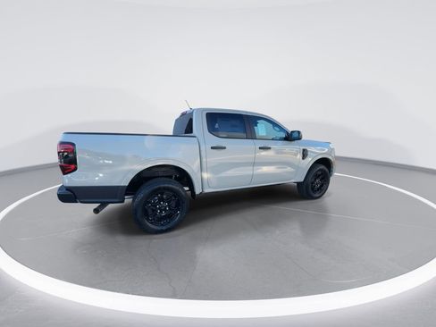 New 2025 Ford Ranger XLT w/ Black Appearance Package RWD image 8