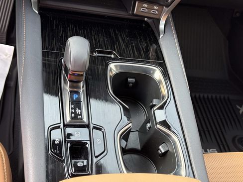 Used 2026 Lexus RX 350 FWD image 19