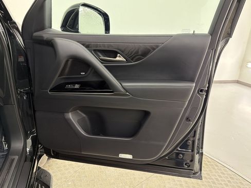 New 2026 Lexus LX 700h Luxury image 25