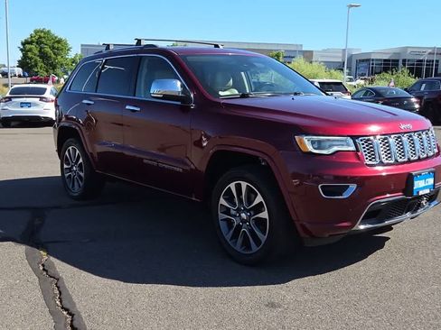 Used 2018 Jeep Grand Cherokee Overland AWD/4WD image 2
