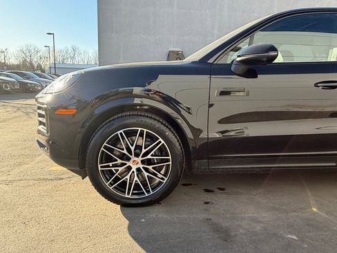 New 2026 Porsche Cayenne image 36