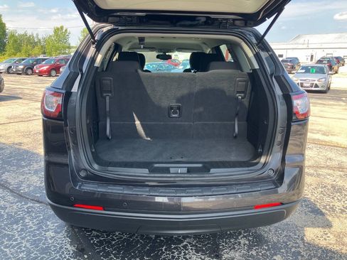 Used 2017 Chevrolet Traverse LT w/ Style and Technology Package AWD/4WD image 22