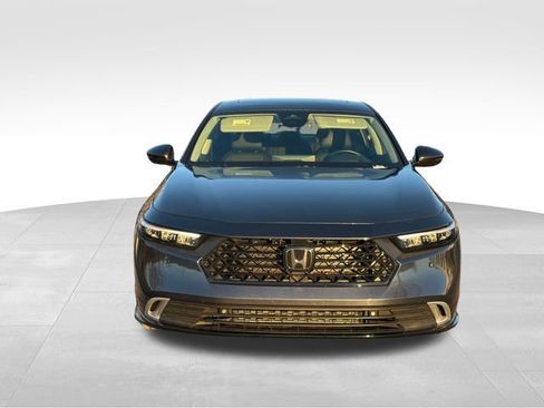 Used 2025 Honda Accord Touring image 8