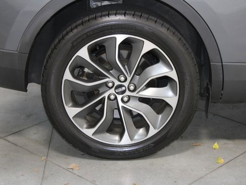 Used 2022 Lincoln Nautilus Reserve w/ Equipment Group 201A image 14