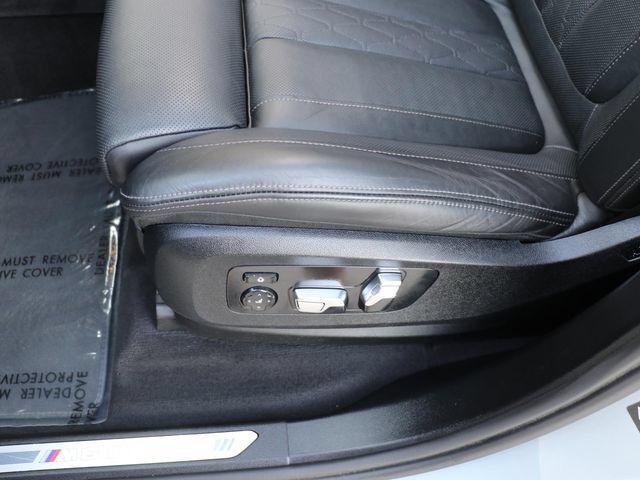 Used 2023 BMW X7 M60i w/ Executive Package AWD/4WD image 21