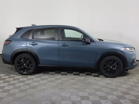 Used 2024 Honda HR-V Sport image 17