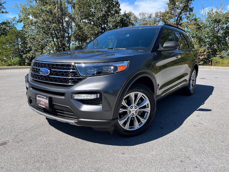 Used 2020 Ford Explorer XLT w/ Equipment Group 202A AWD/4WD image 55