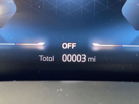 New 2026 BMW X5 sDrive40i w/ Executive Package image 18