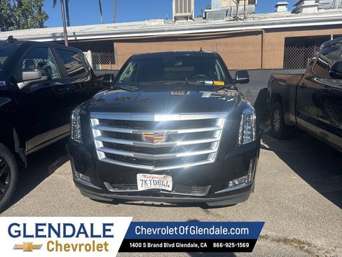 Used 2015 Cadillac Escalade Luxury image 8