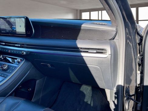 Used 2024 Hyundai Palisade Calligraphy image 27