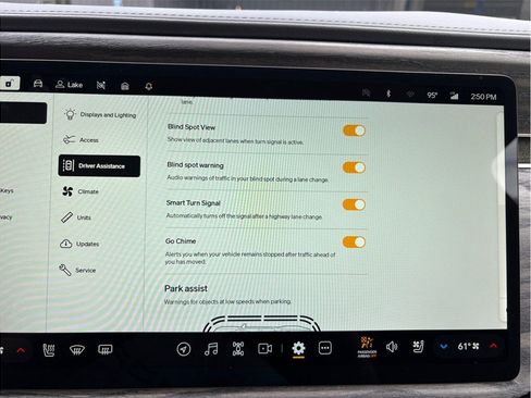 Used 2022 Rivian R1T Adventure AWD/4WD image 31