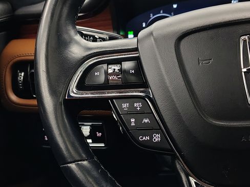 Used 2022 Lincoln Nautilus Reserve AWD/4WD image 44