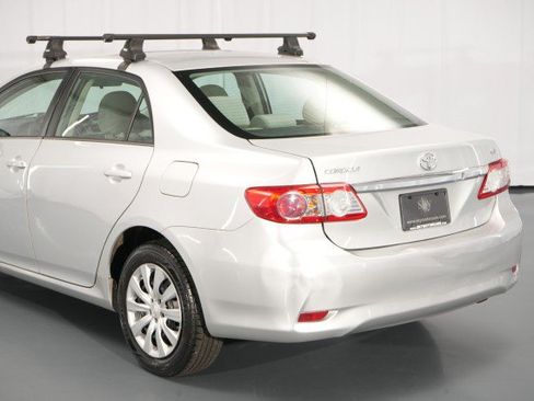Used 2013 Toyota Corolla LE FWD image 21