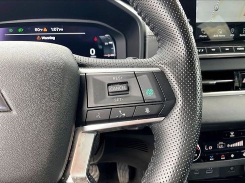 Used 2024 Mitsubishi Outlander SEL image 18