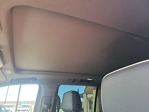 Used 2025 Chevrolet Tahoe Premier w/ Sun And Tow Package AWD/4WD image 41