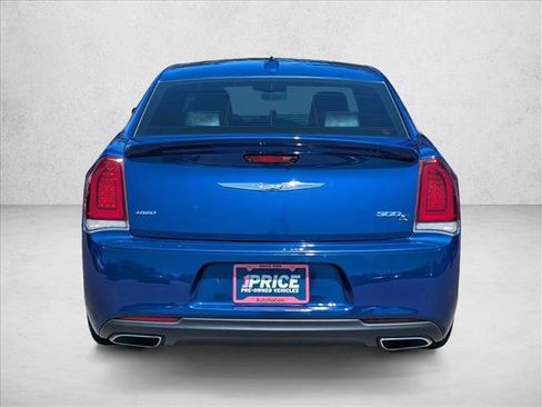 Used 2018 Chrysler 300 S AWD/4WD image 7