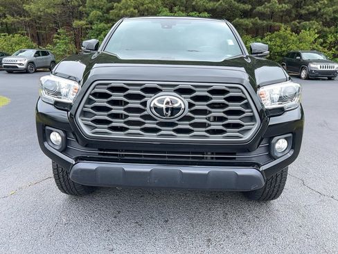 Used 2023 Toyota Tacoma TRD Off-Road w/ Technology Package AWD/4WD image 2